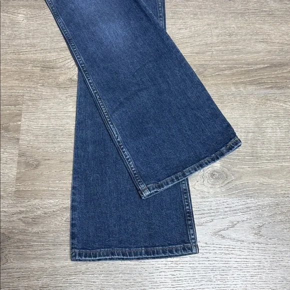 NWT Wrangler Women’s Wanderer High Rise Modern Flare Jeans Blue Sz 27x30 - Picture 5 of 11